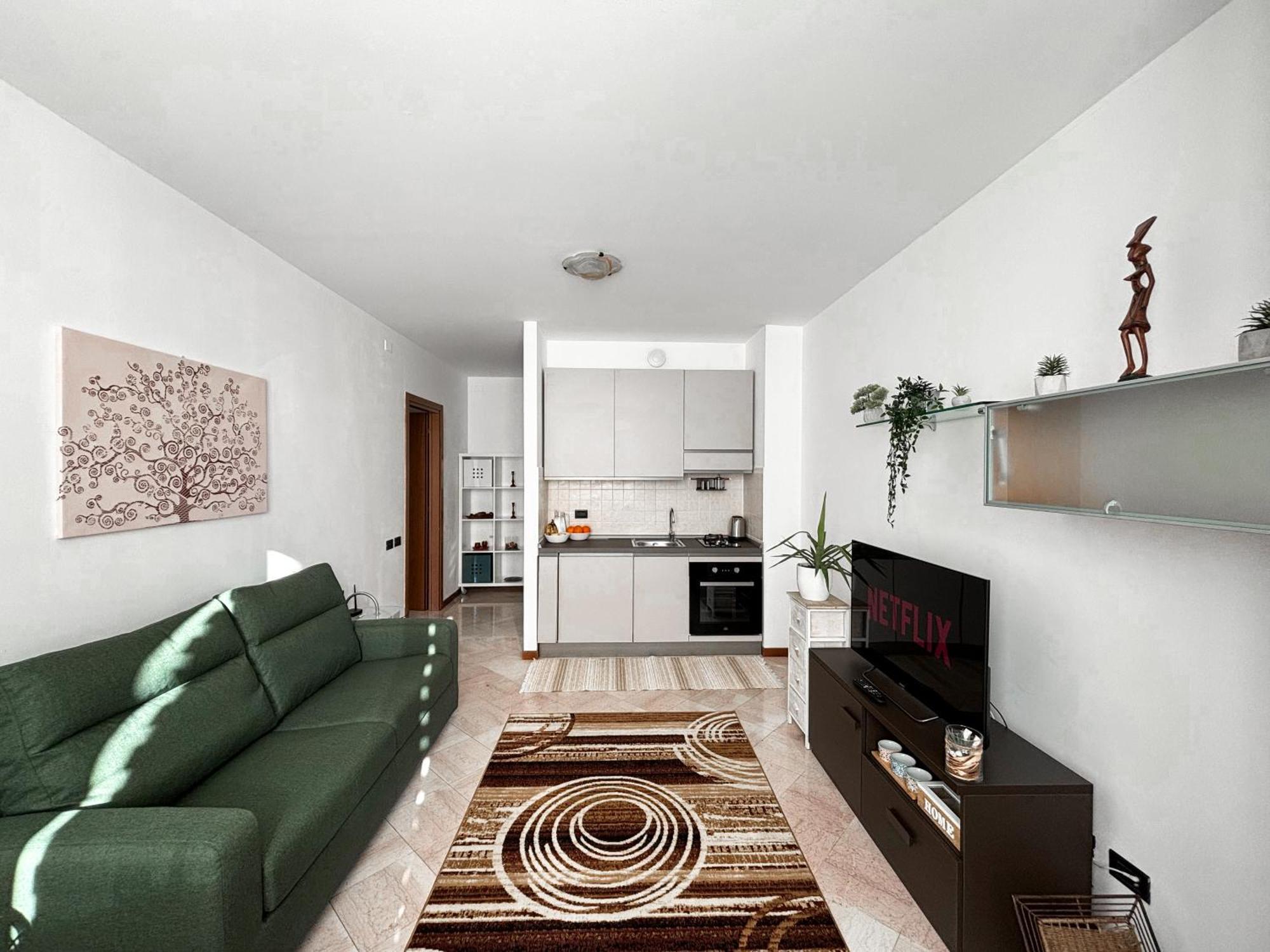 Апартаменти Bilocale Con Terrazzo E Box Auto Su Richiesta Комо Екстер'єр фото