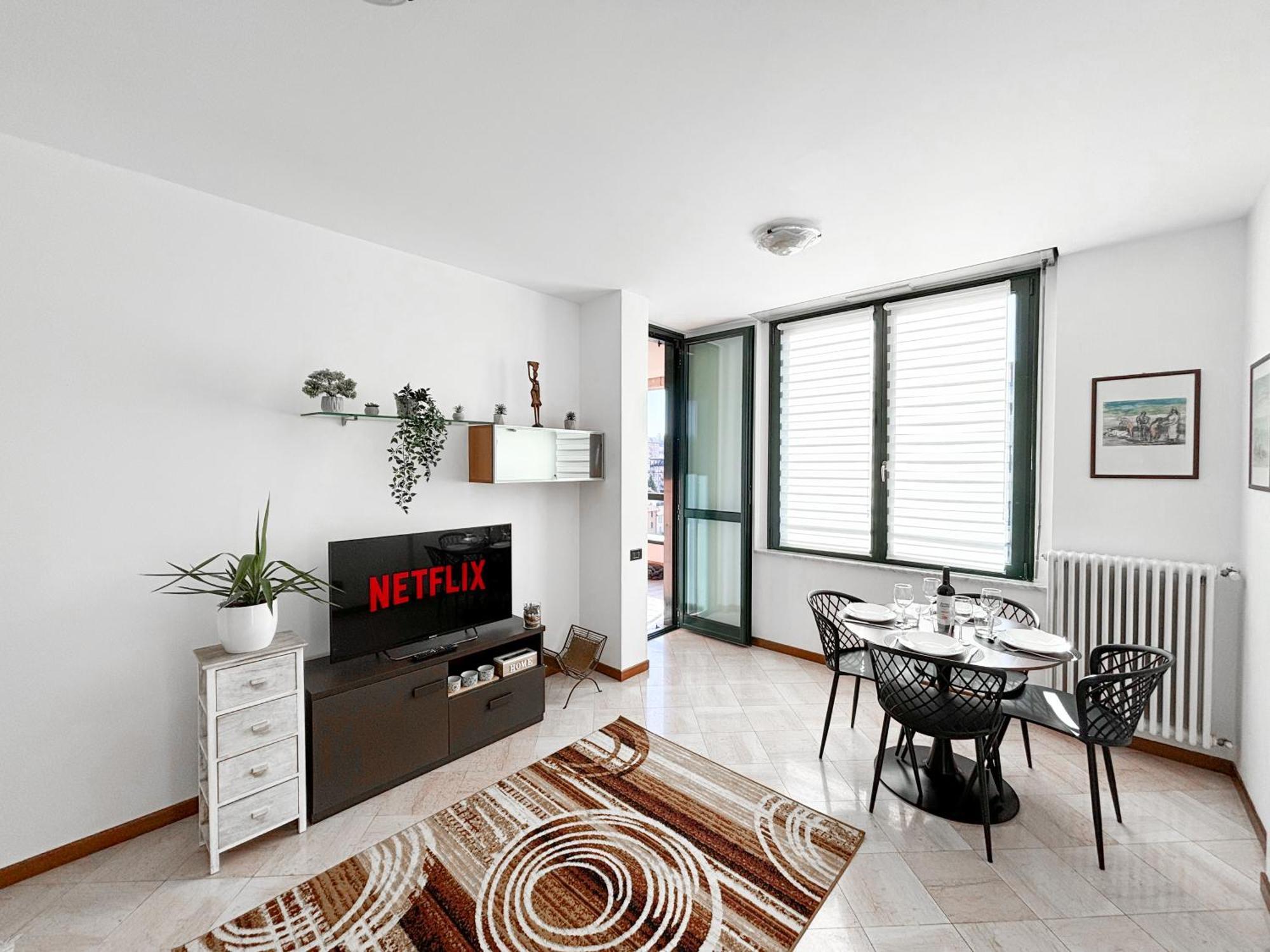 Апартаменти Bilocale Con Terrazzo E Box Auto Su Richiesta Комо Екстер'єр фото