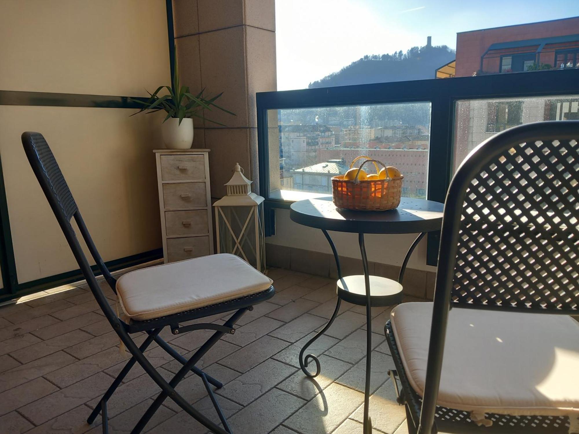 Апартаменти Bilocale Con Terrazzo E Box Auto Su Richiesta Комо Екстер'єр фото